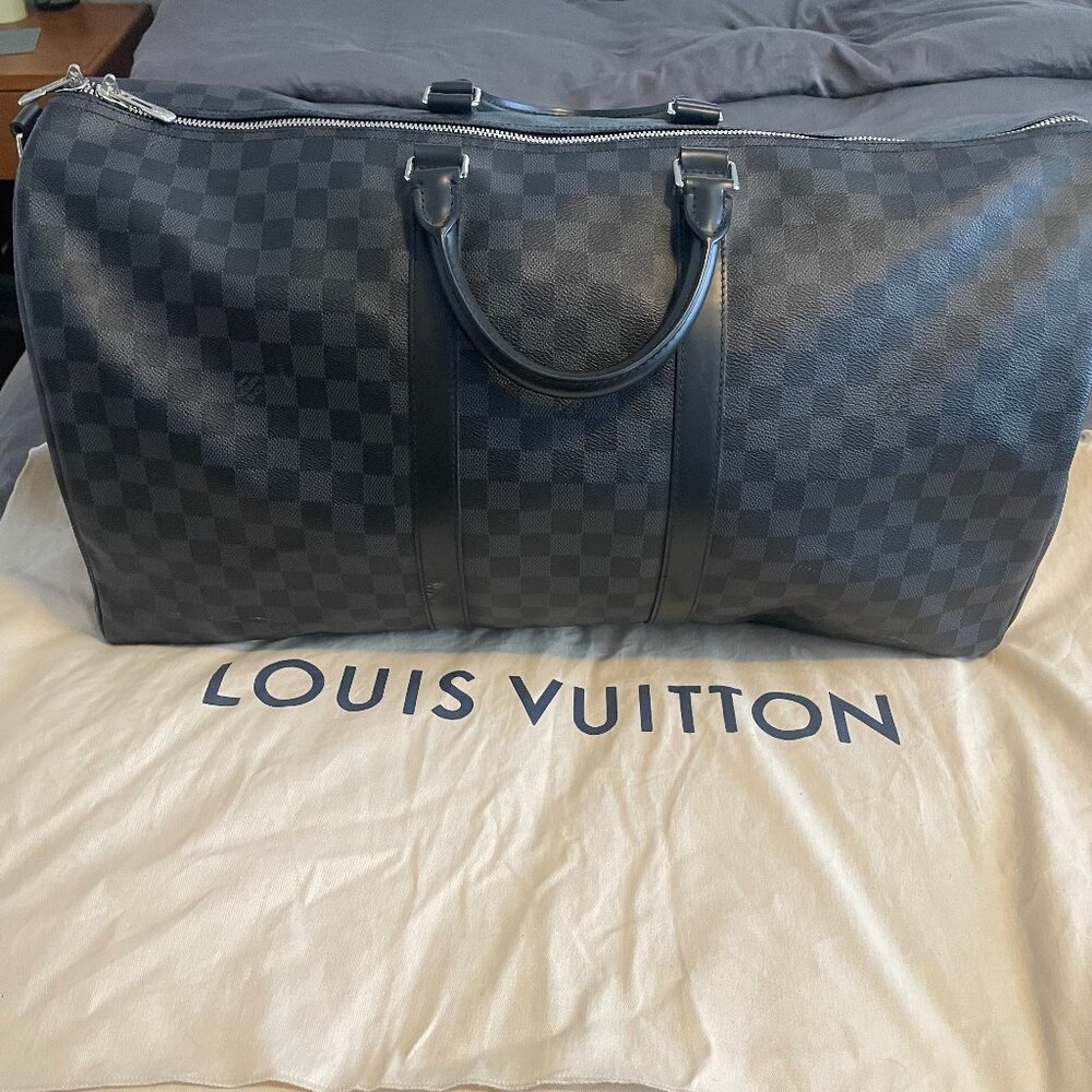 Keepall Bandoulière 55 - Only used 1 time, small marks on bag - see description